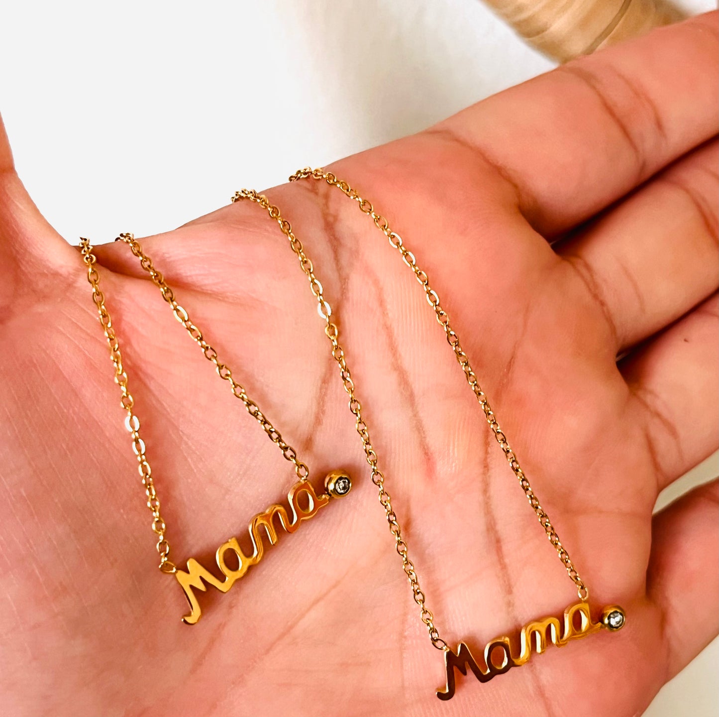 Mamá Necklace